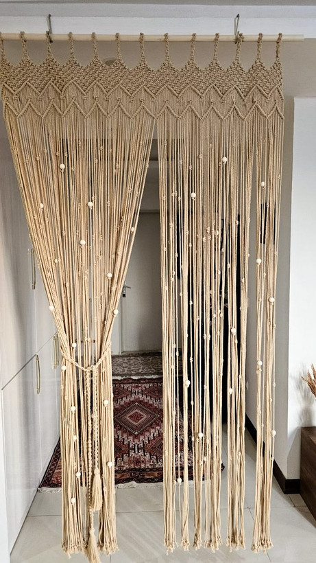 پرده مکرومه طرح حاشیه زیگزال مهره دار 100 در 2 ارتفاع رنگ و سایز بدلخواه قابل سفارش کد سفارش 100